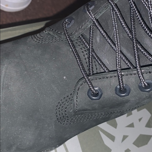 shoes - Picture 7 of 8